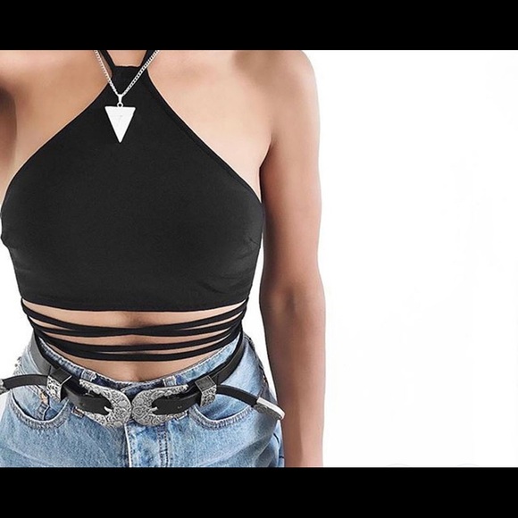 🖤BLACK HALTER CROP TOP🖤 - Picture 1 of 2